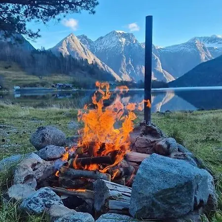 Staburet Eresfjord Bat Leies
