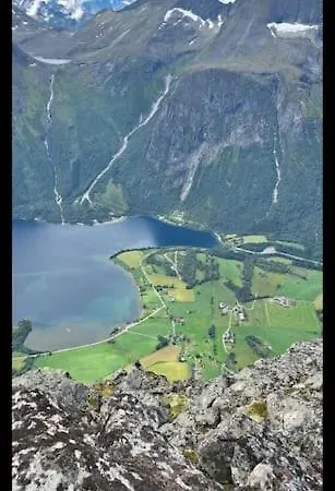 Staburet Eresfjord Bat Leies Vakantiehuis *